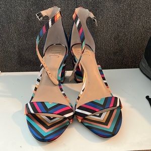 Inc kivah block heel